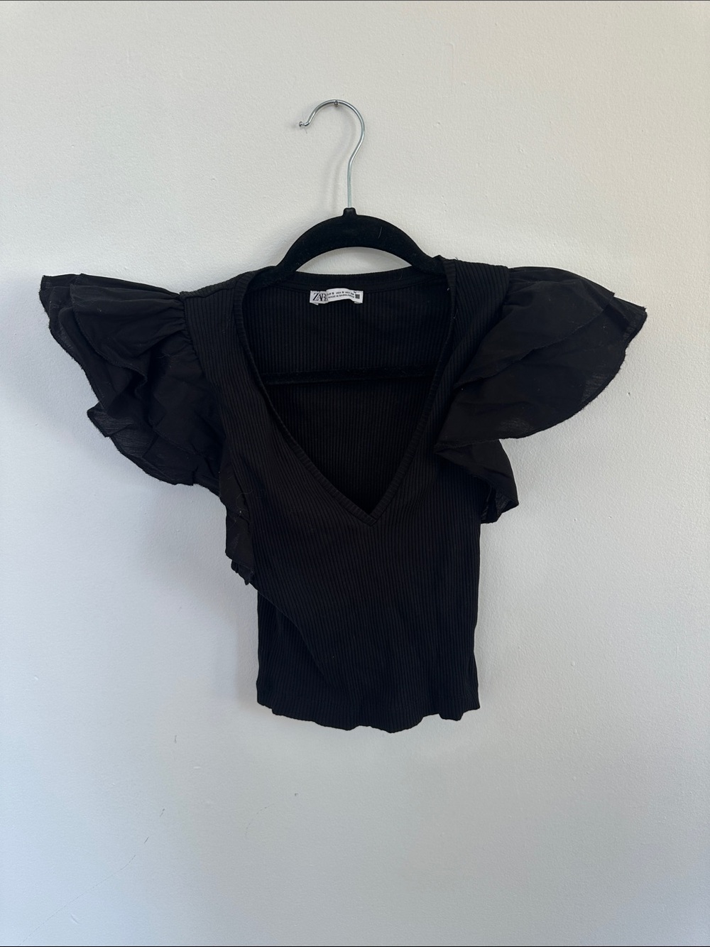 Zara Black V-Neck Puff Sleeve Ribbed Top